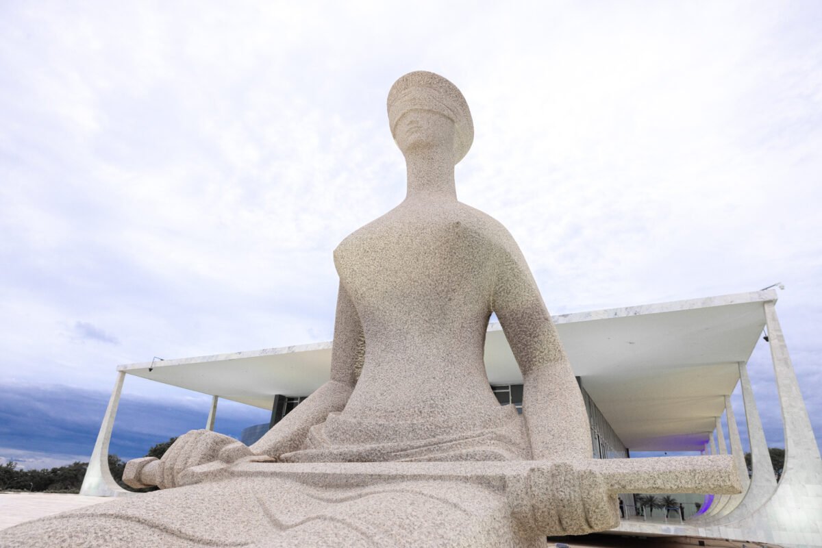 TJ/SP mantém multa de construtora por atraso em obra - Grandes Juristas